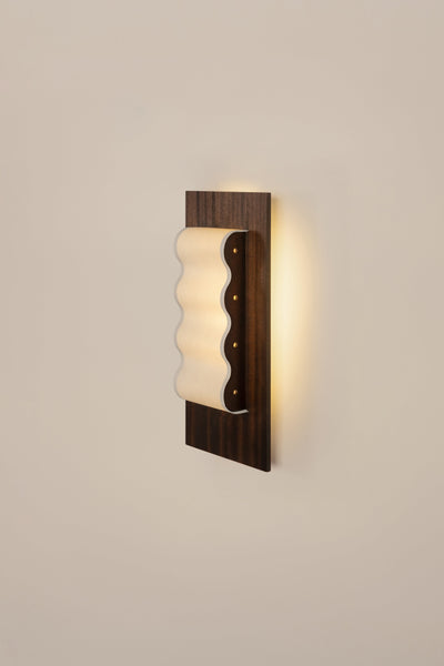Frame Slim Wall Light
