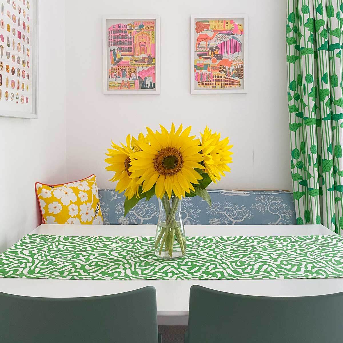 Green Golf Course Table Runner