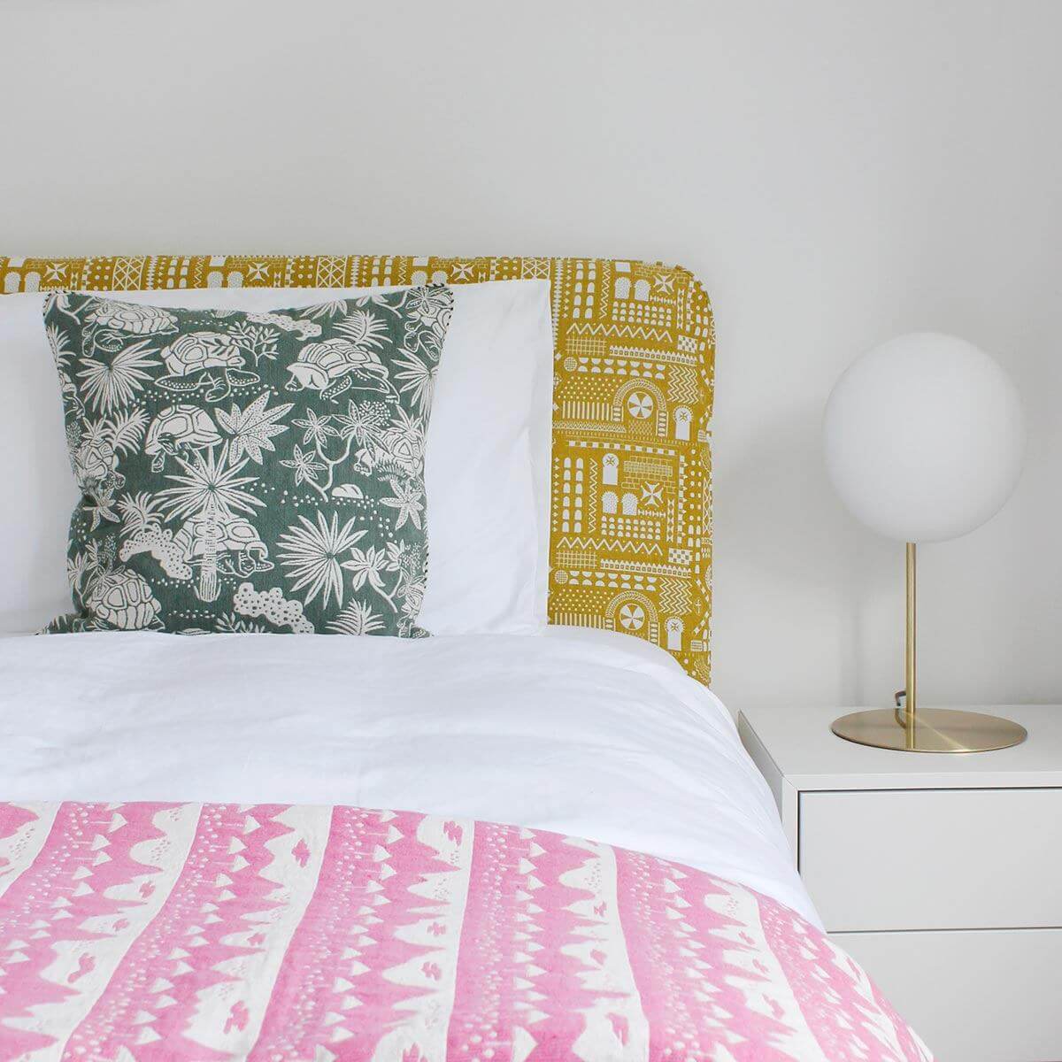 Green Tortoise Woven Cushion Cover
