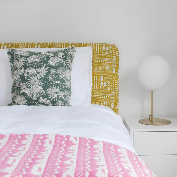 Green Tortoise Woven Cushion Cover