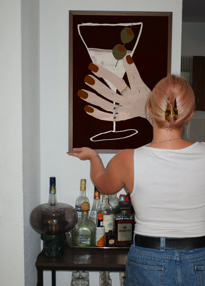 hand-martiniGirl-BarCArt.jpg