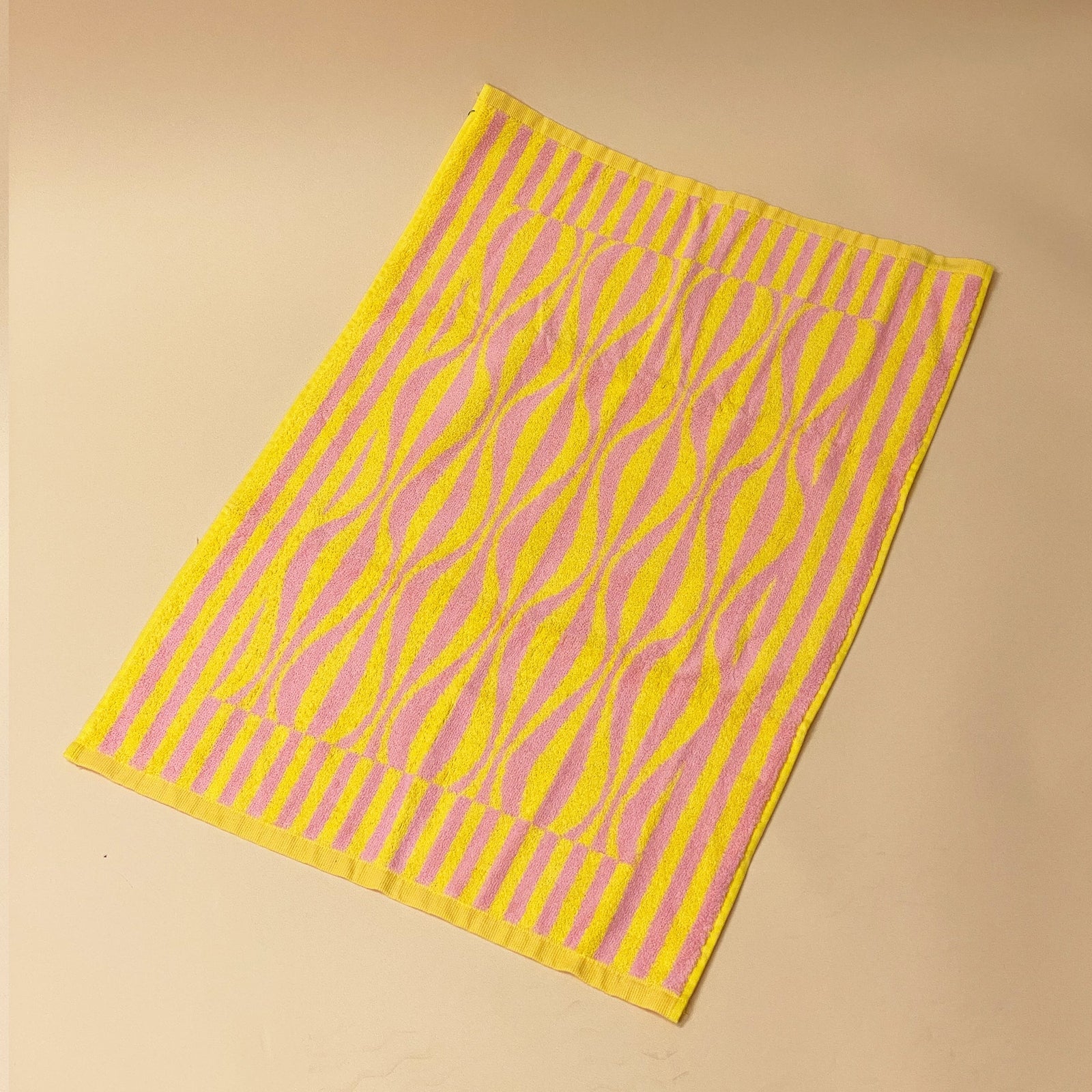 Henny Towel - Rhubarb & Custard - Two sizes
