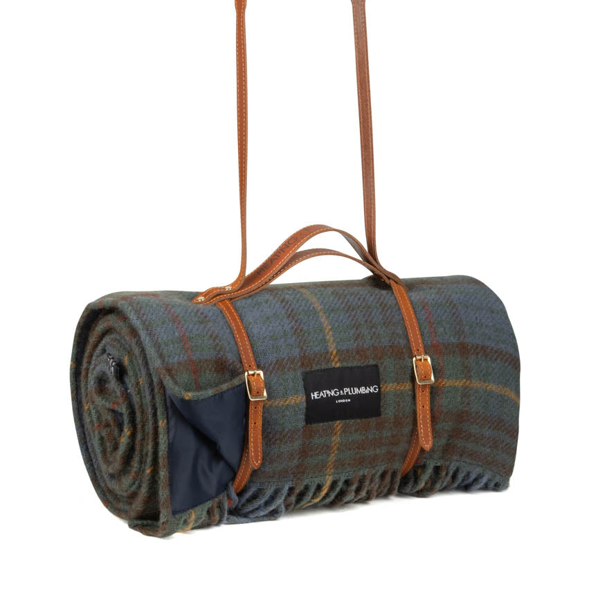 Pure New Wool Picnic Blanket - Classic Hunting Lodge