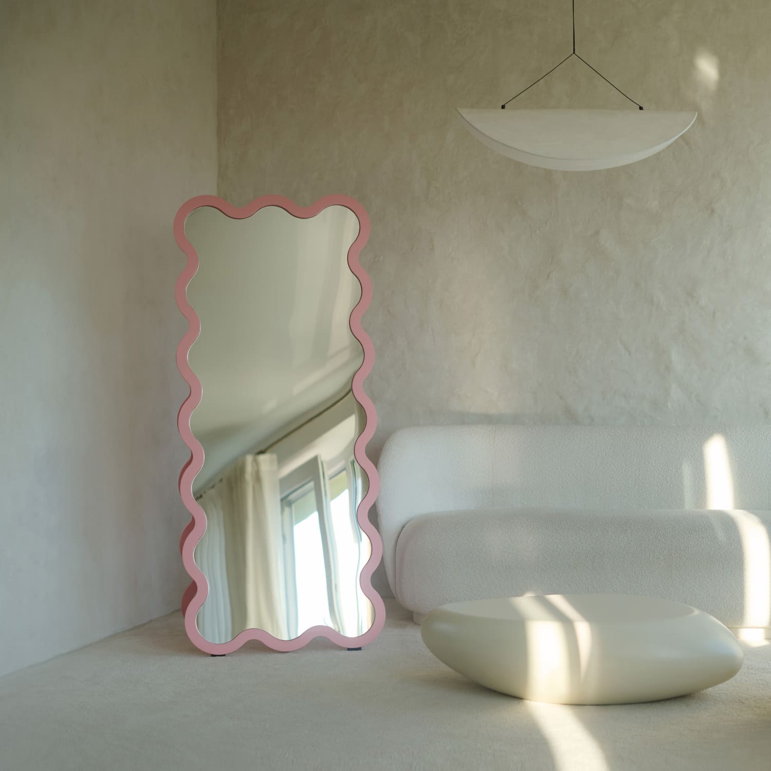 Large Modern Wood Entry Free Standing Wavy Mirror - Hvyli 16