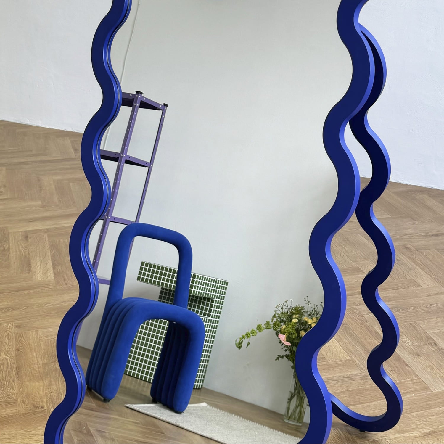 Large Modern Wood Entry Free Standing Wavy Mirror - Hvyli 16