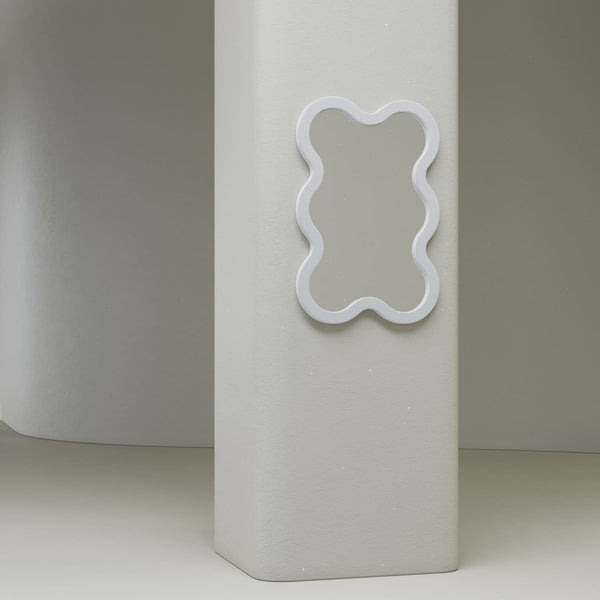 Modern Compact Architectural Wall Mirror - White Hvyli 6