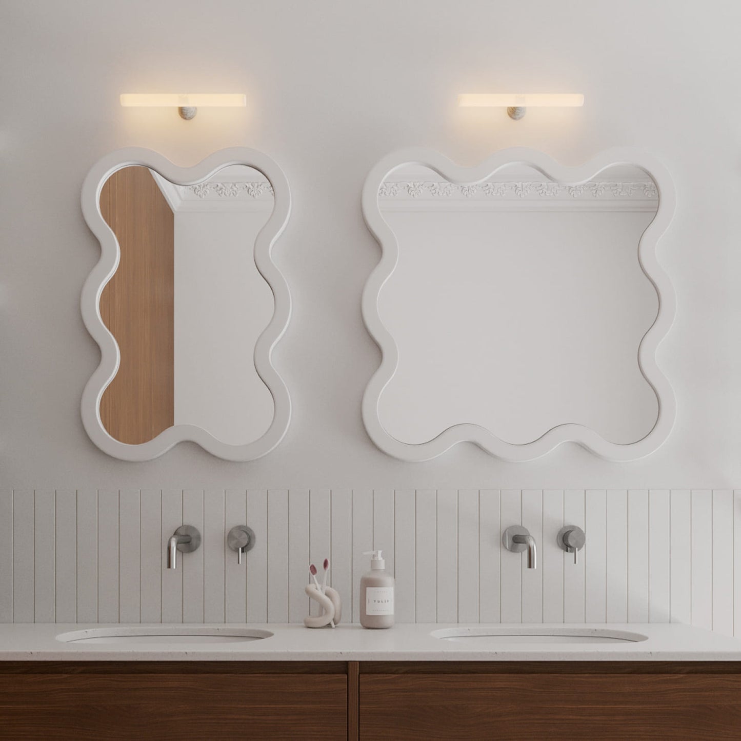 Modern Square Mirror with Sculptural Wavy Frame – Hvyli 8