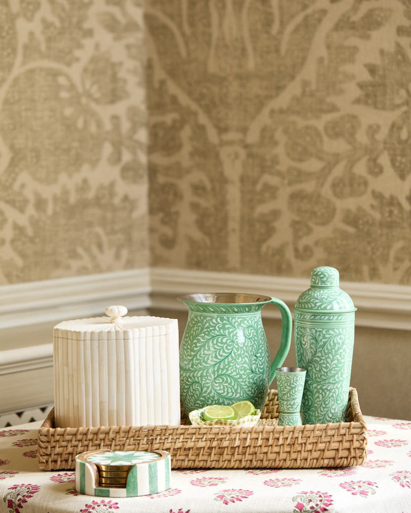 Lila Cocktail Shaker