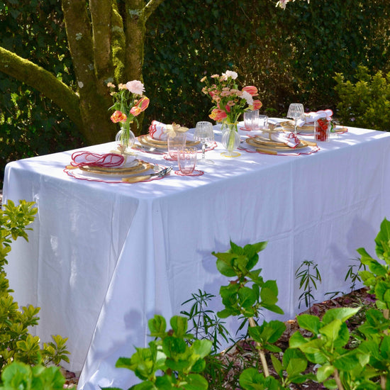 Scalloped Placemat Embroidered Red & Pink