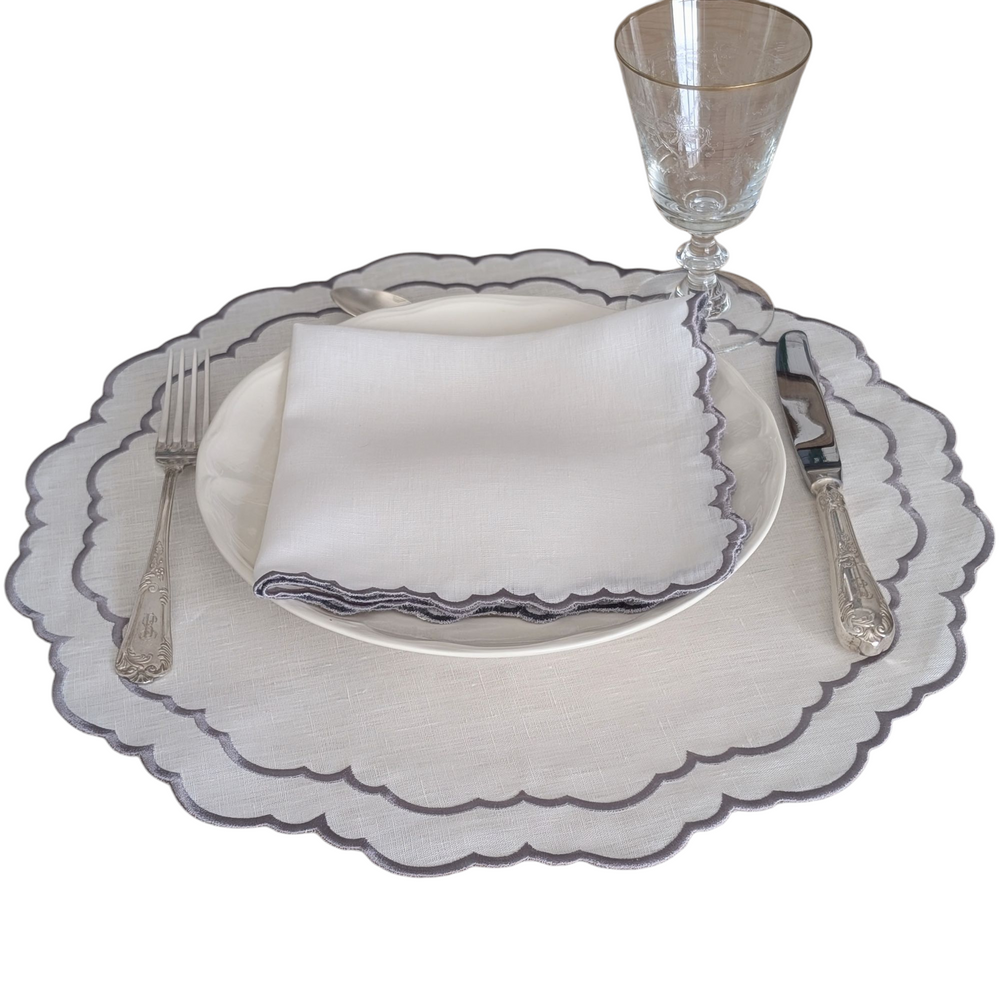 BIARRITZ - Off White and Grey Linen Round Placemat and Napkin Set
