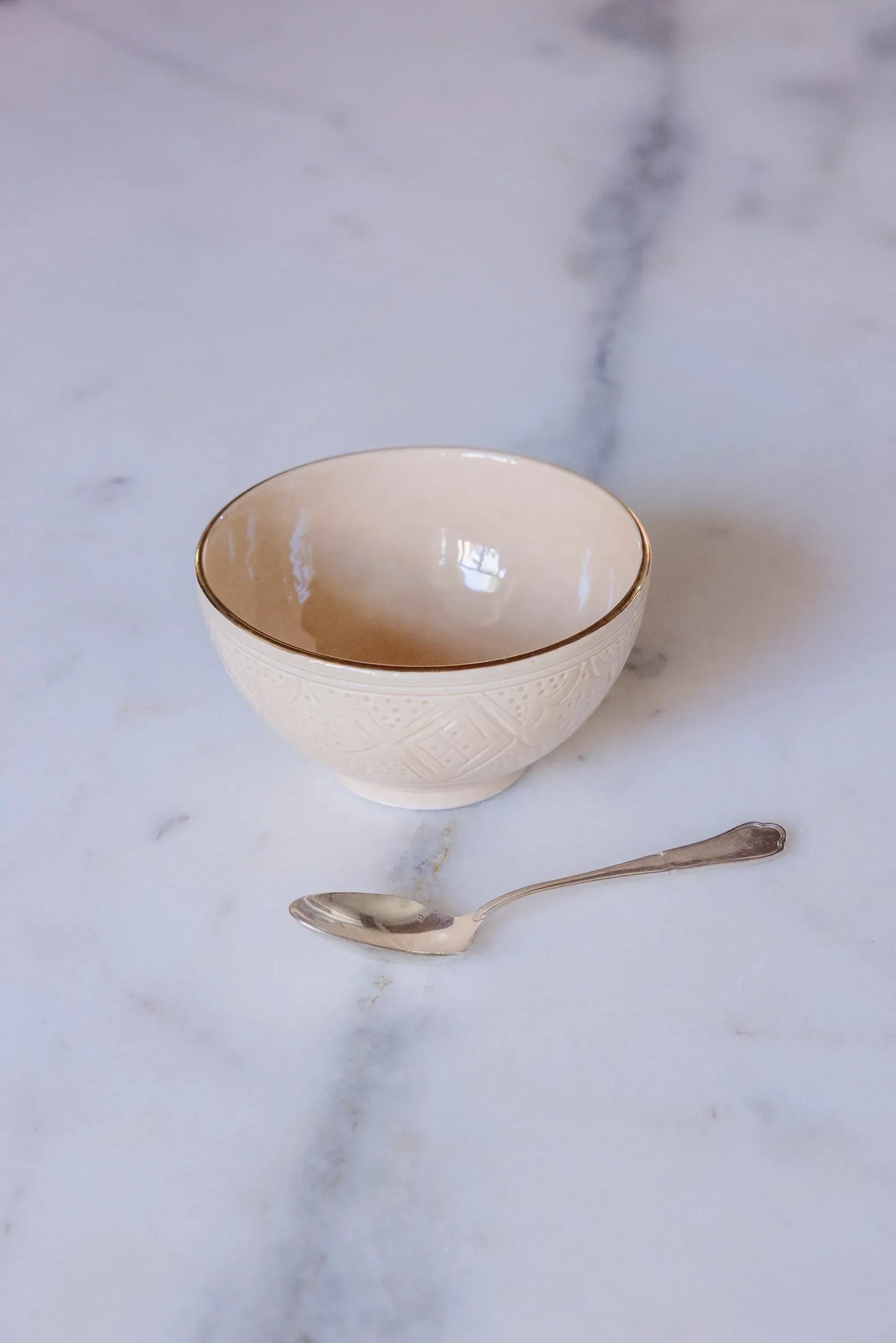 Round Bowl and Salad Bowl - Sahara Gold Imprint