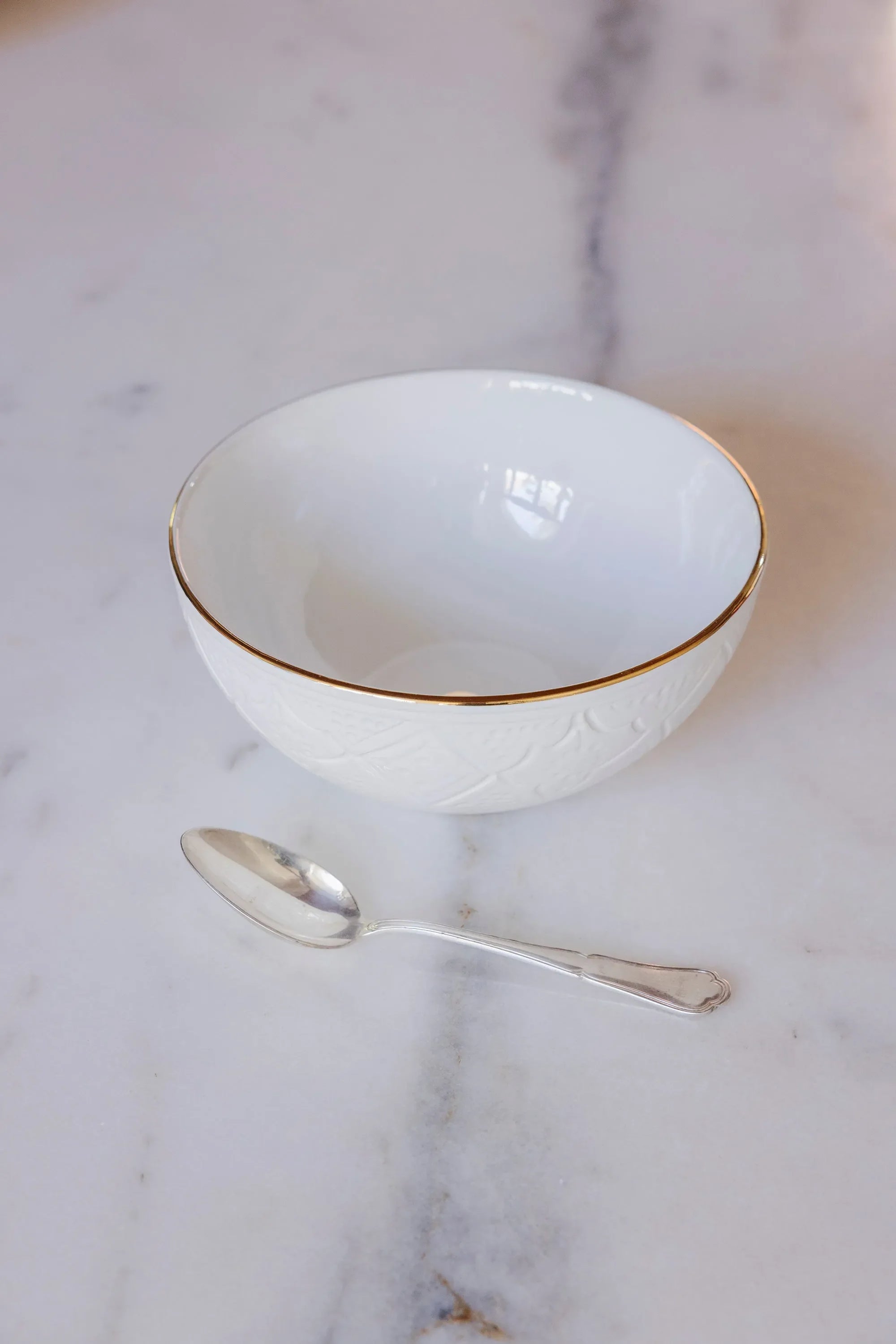 Round Bowl and Salad Bowl - White Gold Imprint