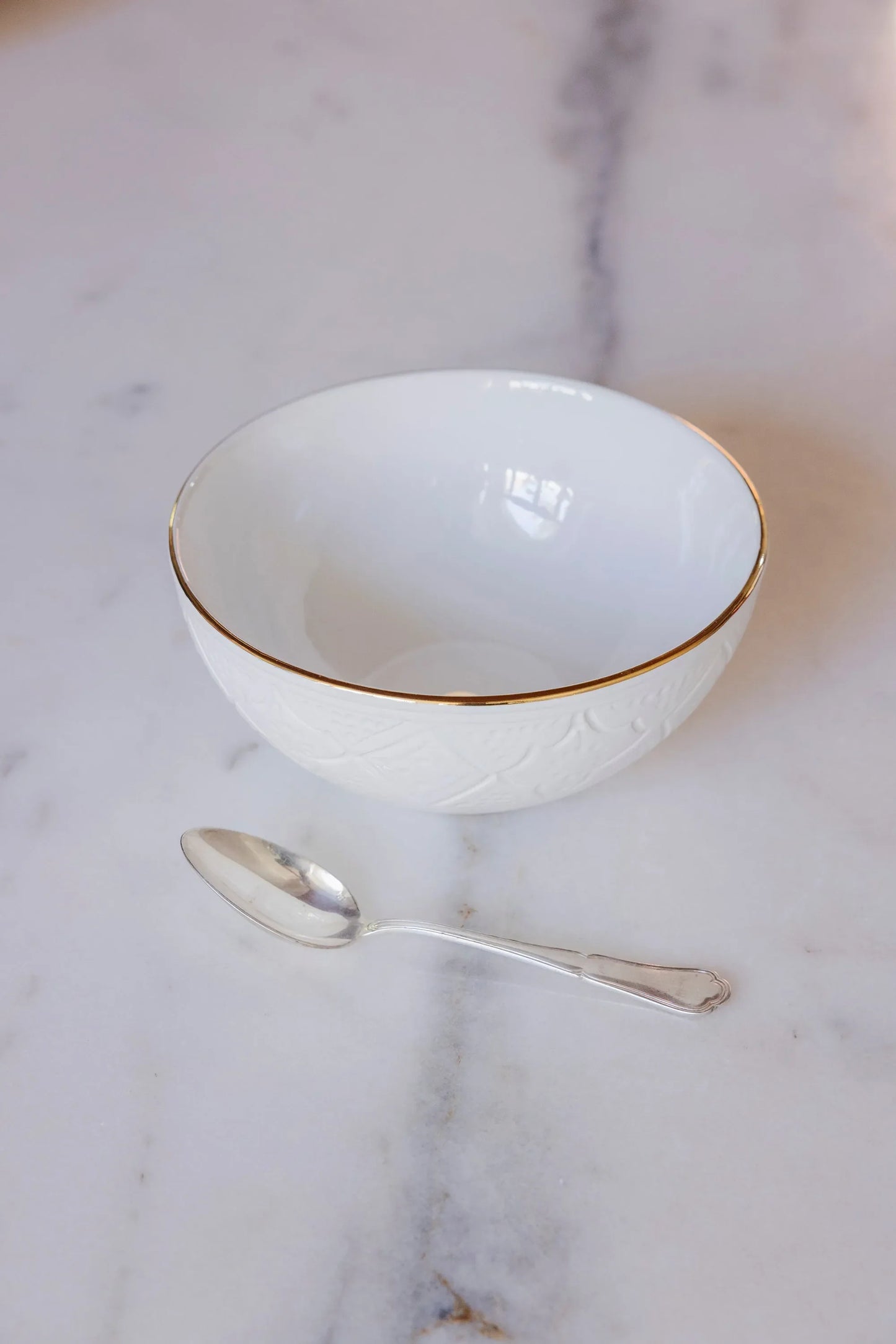 Round Bowl and Salad Bowl - White Gold Imprint