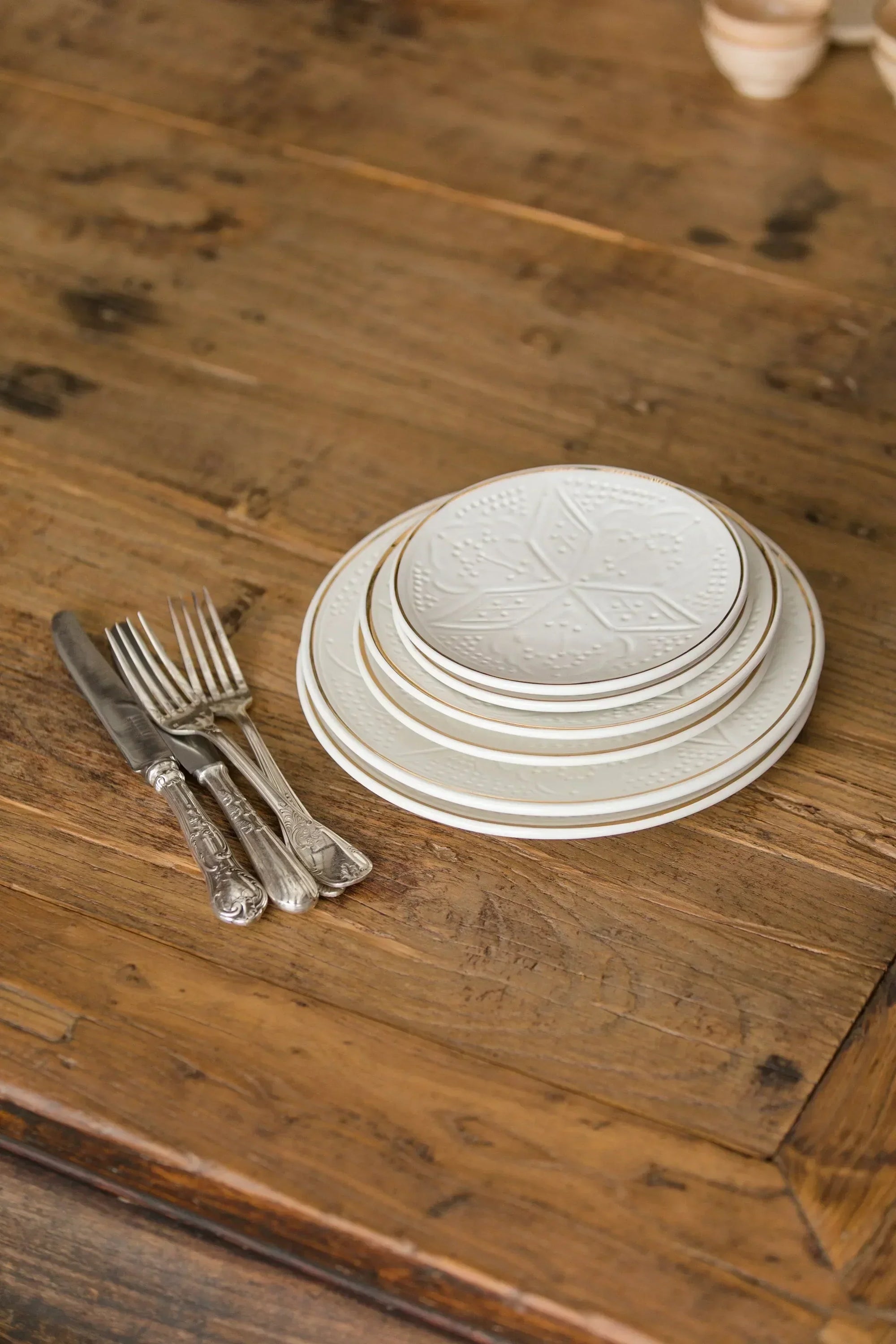 Dinner Plate - White Gold Imprint