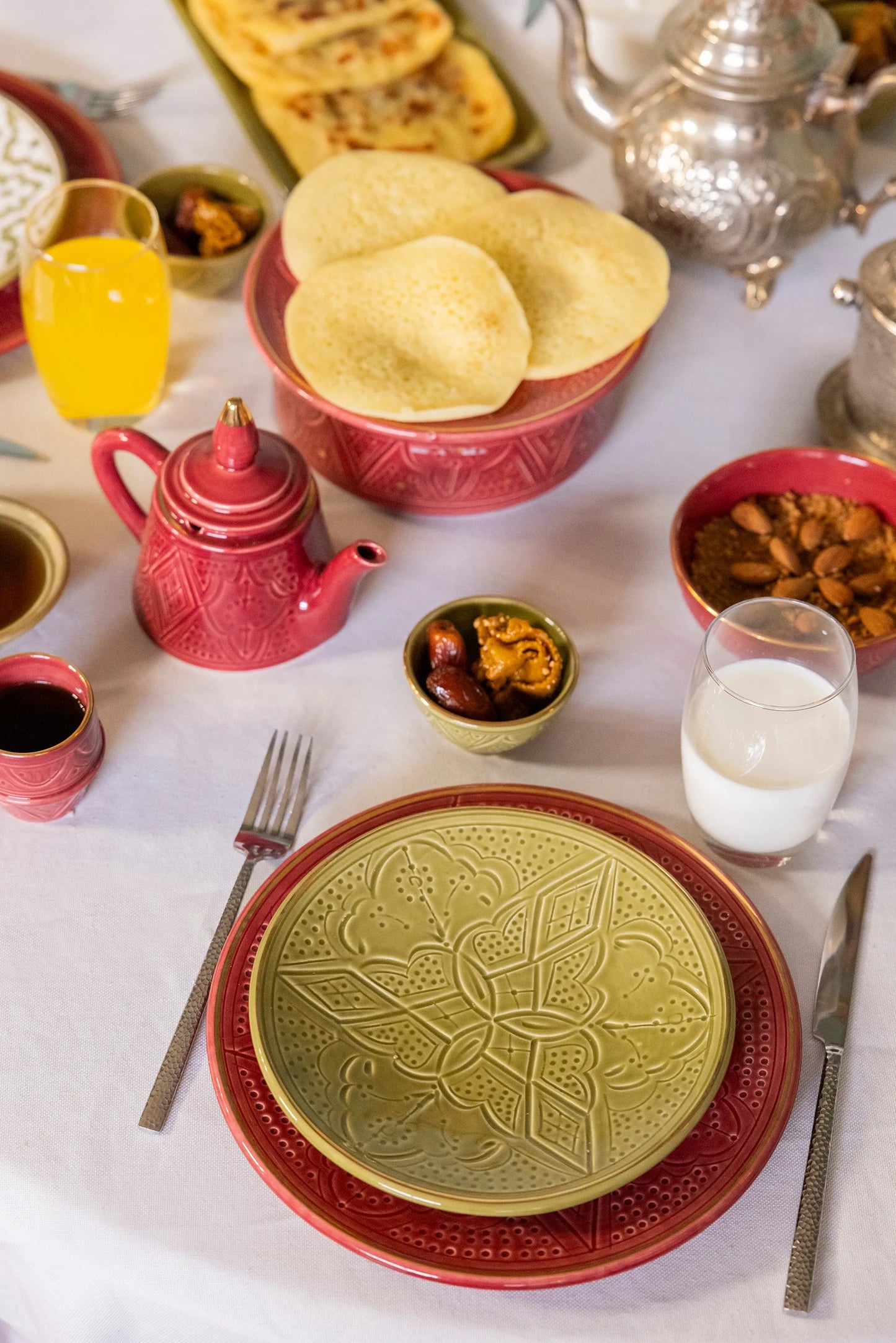 Dinner Plate - Khaki Gold Imprint