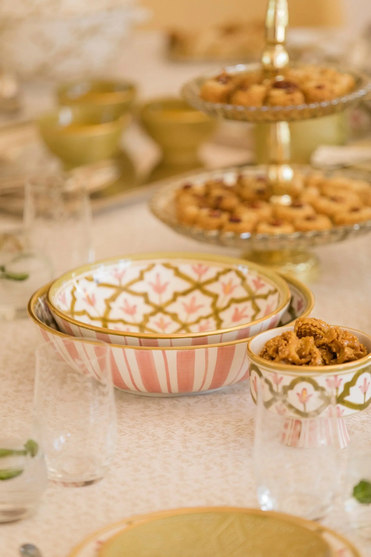 Shallow Salad Bowl - Khaki Blush Gold