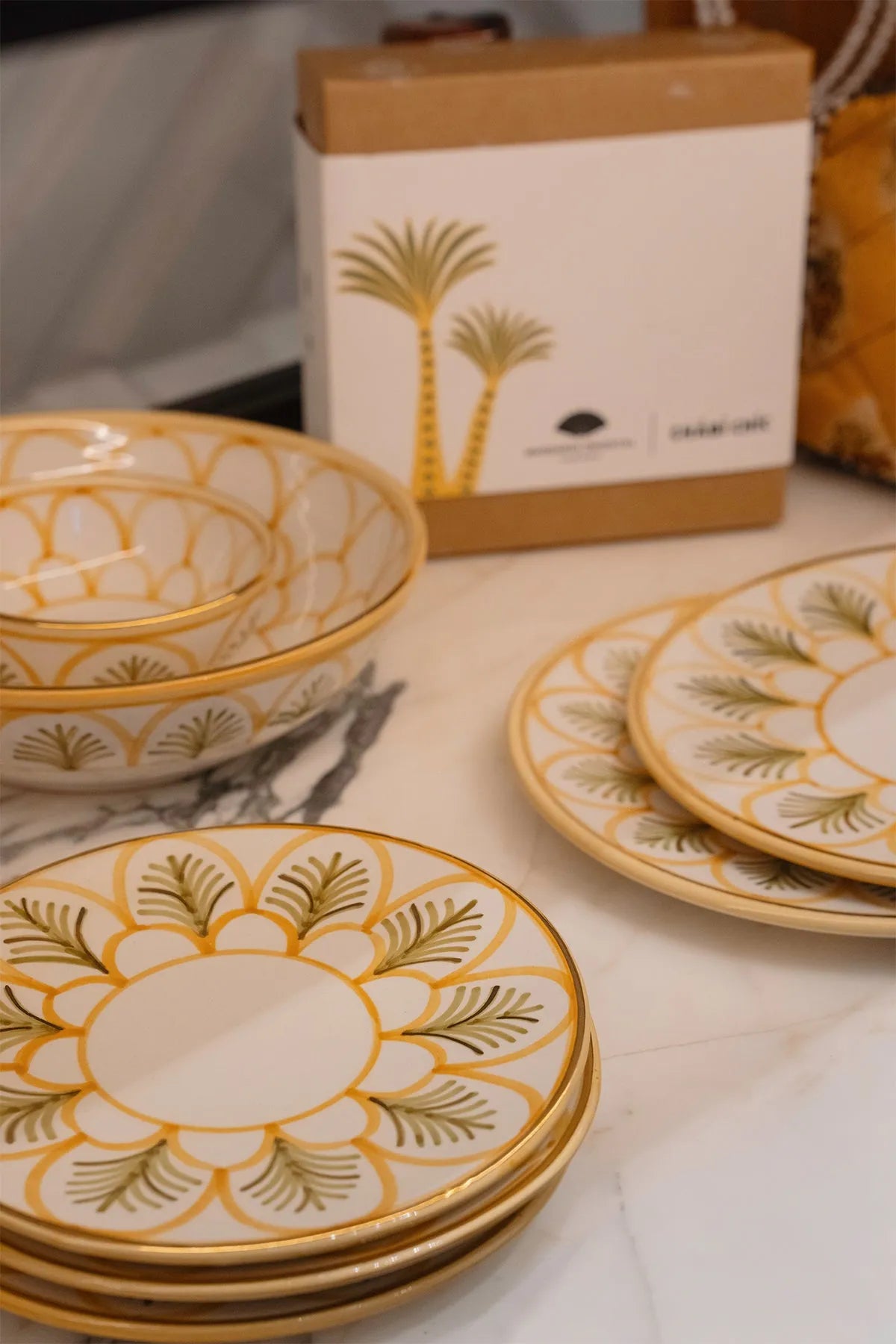 Flat Dinner Plate - Mandarin Oriental Gold