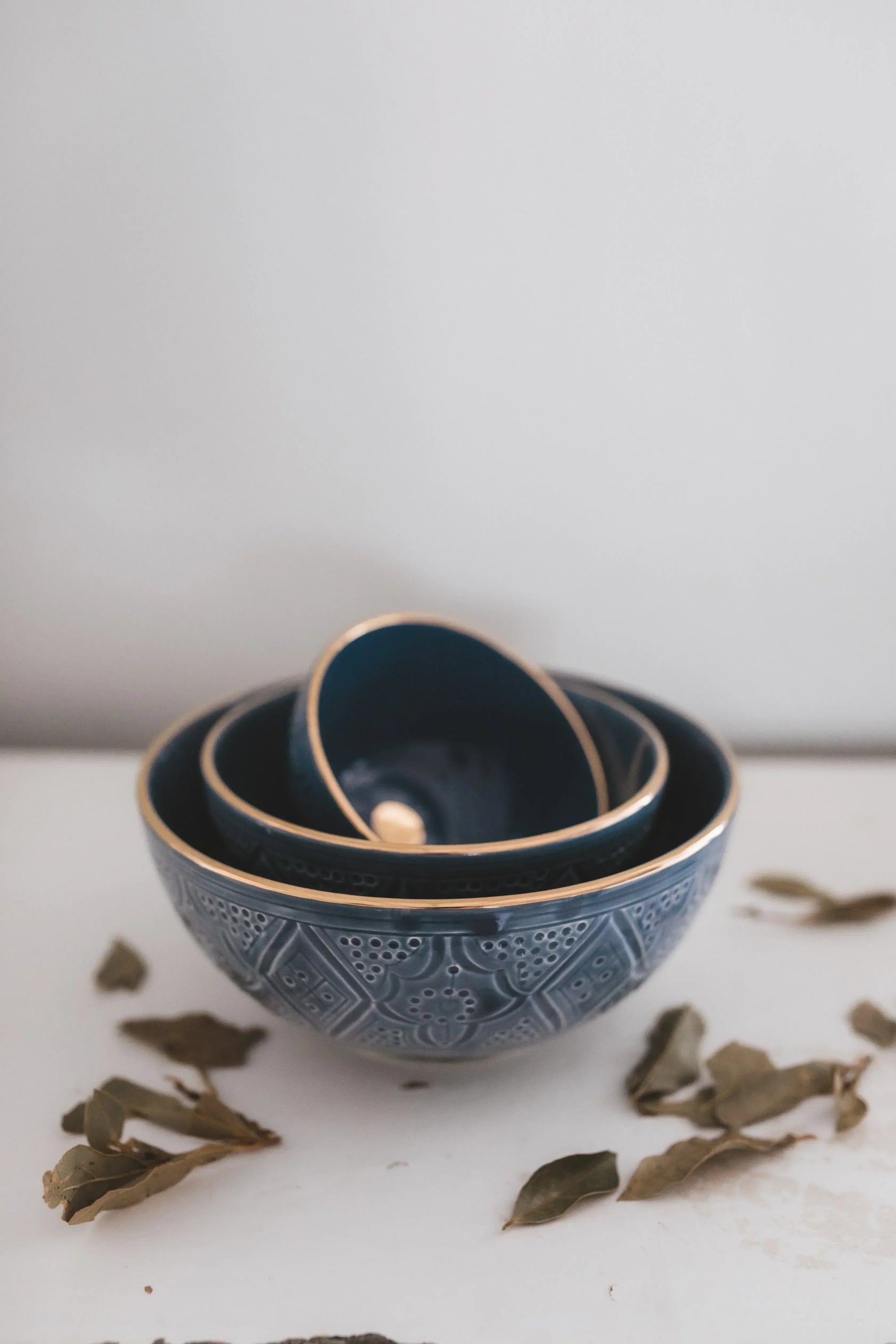 Round Bowl and Salad Bowl - Blue Stone Gold Imprint
