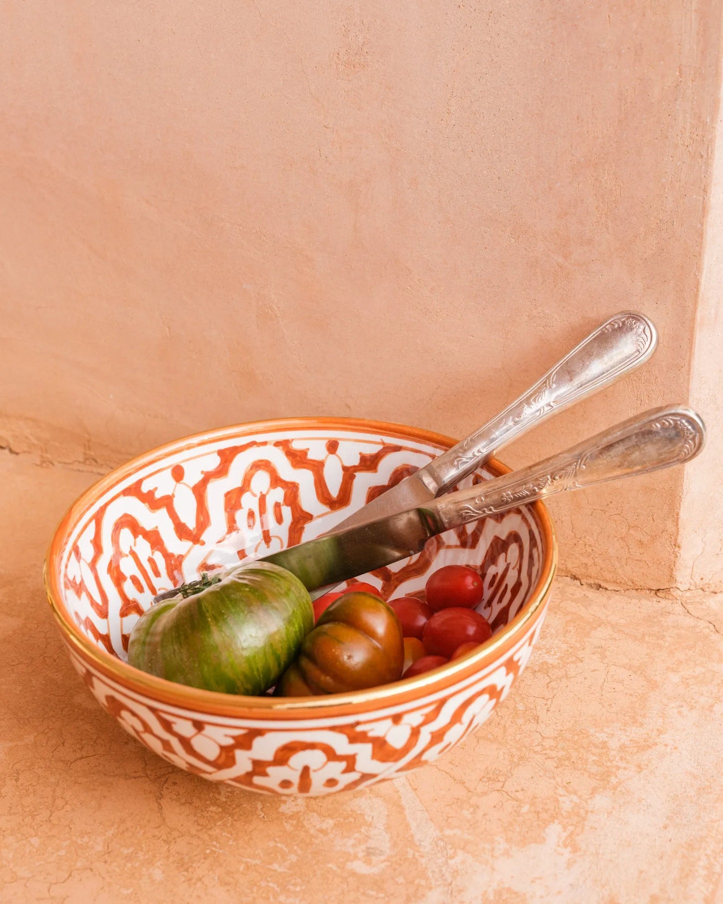 Round Bowls and Salad Bowls - Fassia Marsala Gold
