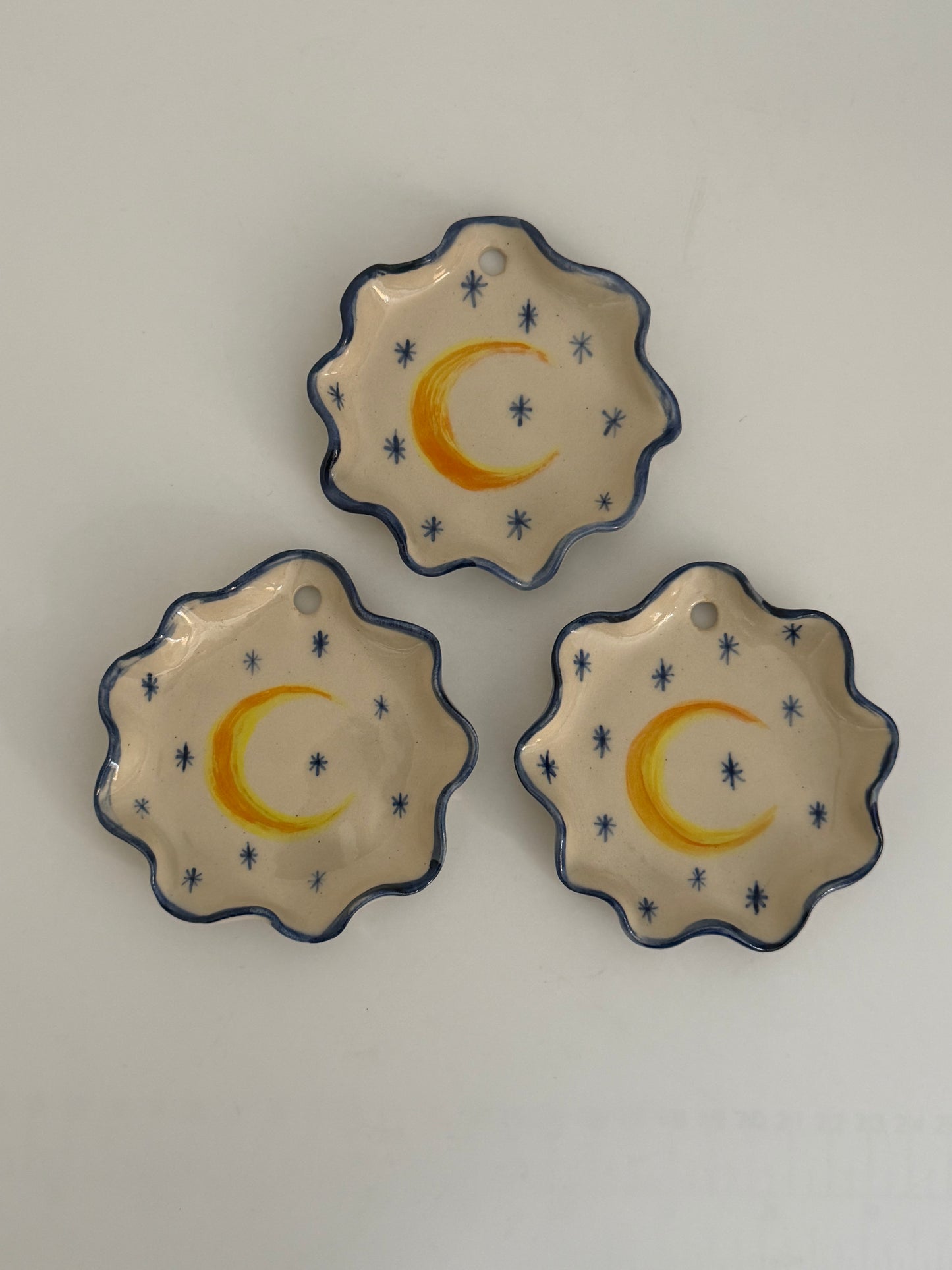 Moon Frill Plate - Wall Hanging