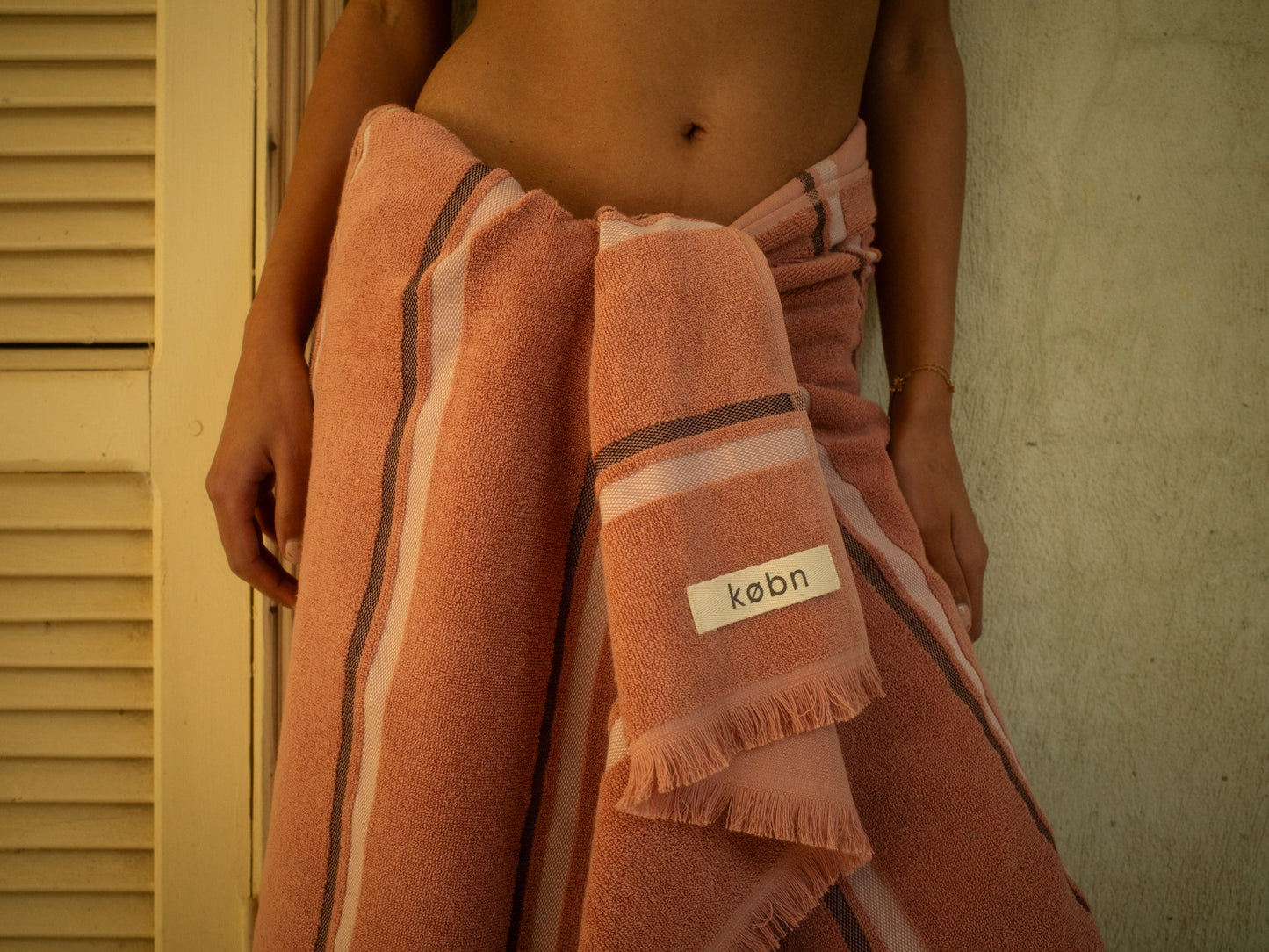 Kobn Clay Bathroom Set
