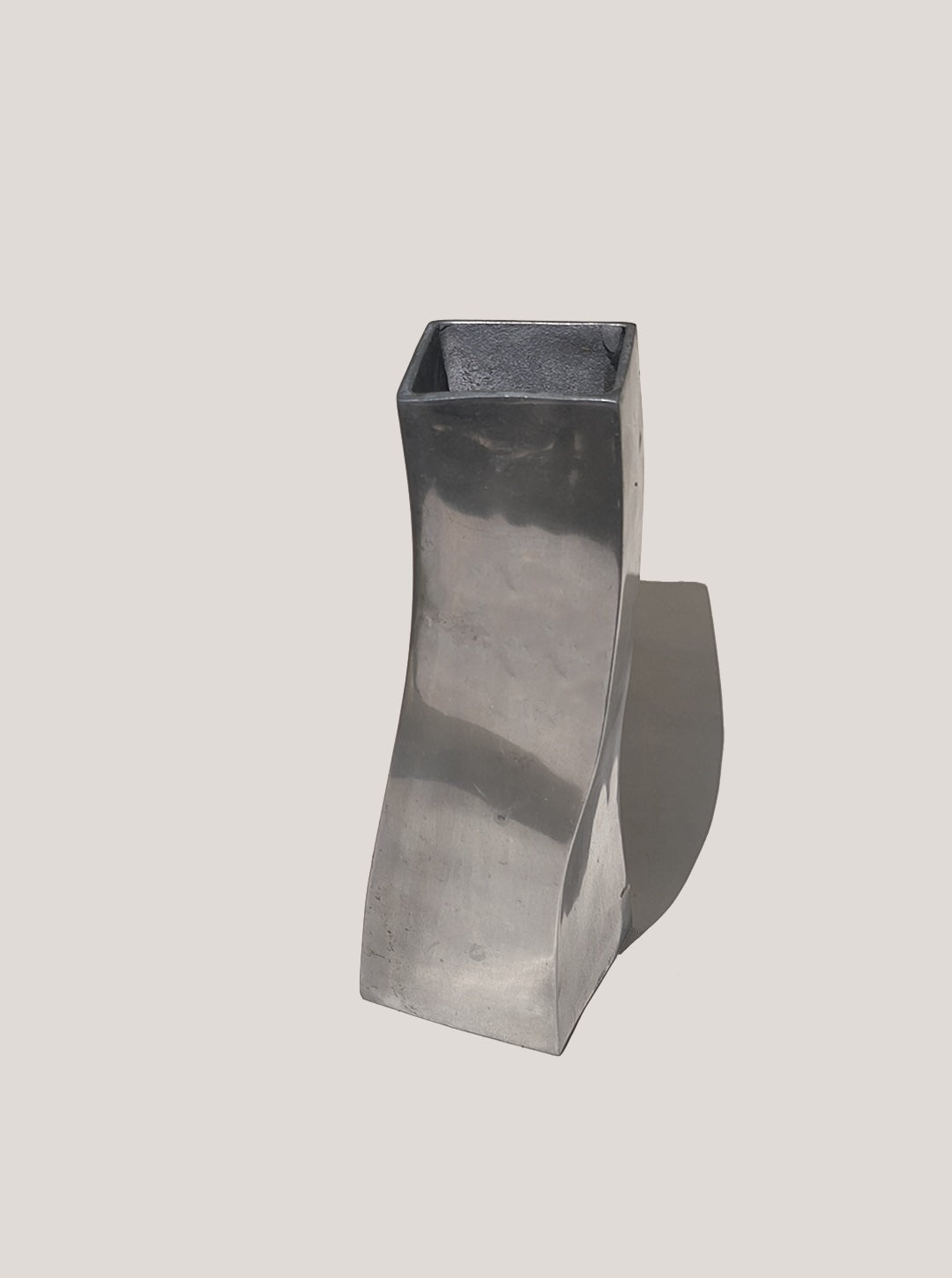 Vintage Wavy Modern Vase