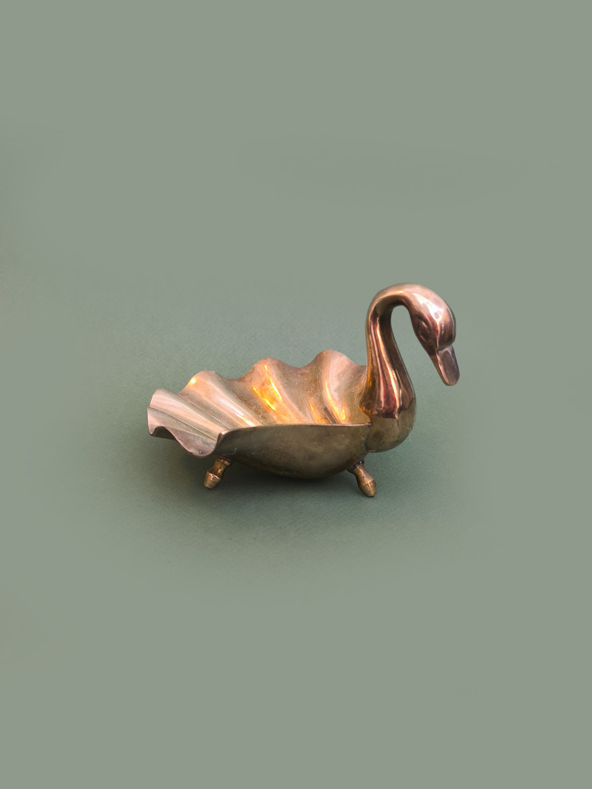 Vintage  Swan Shell Vide Poche