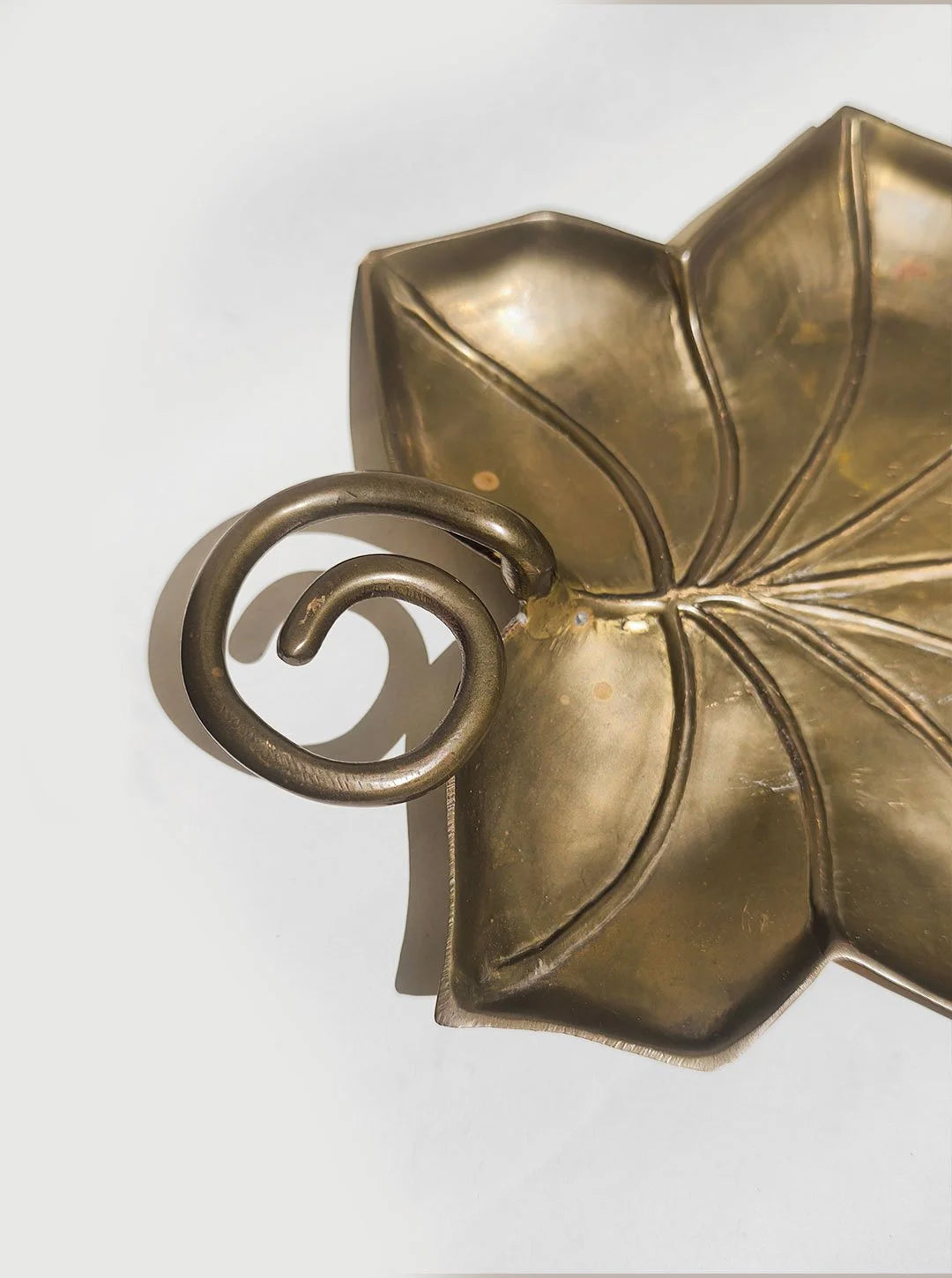 Vintage Large Brass Leaf Vide-Poche