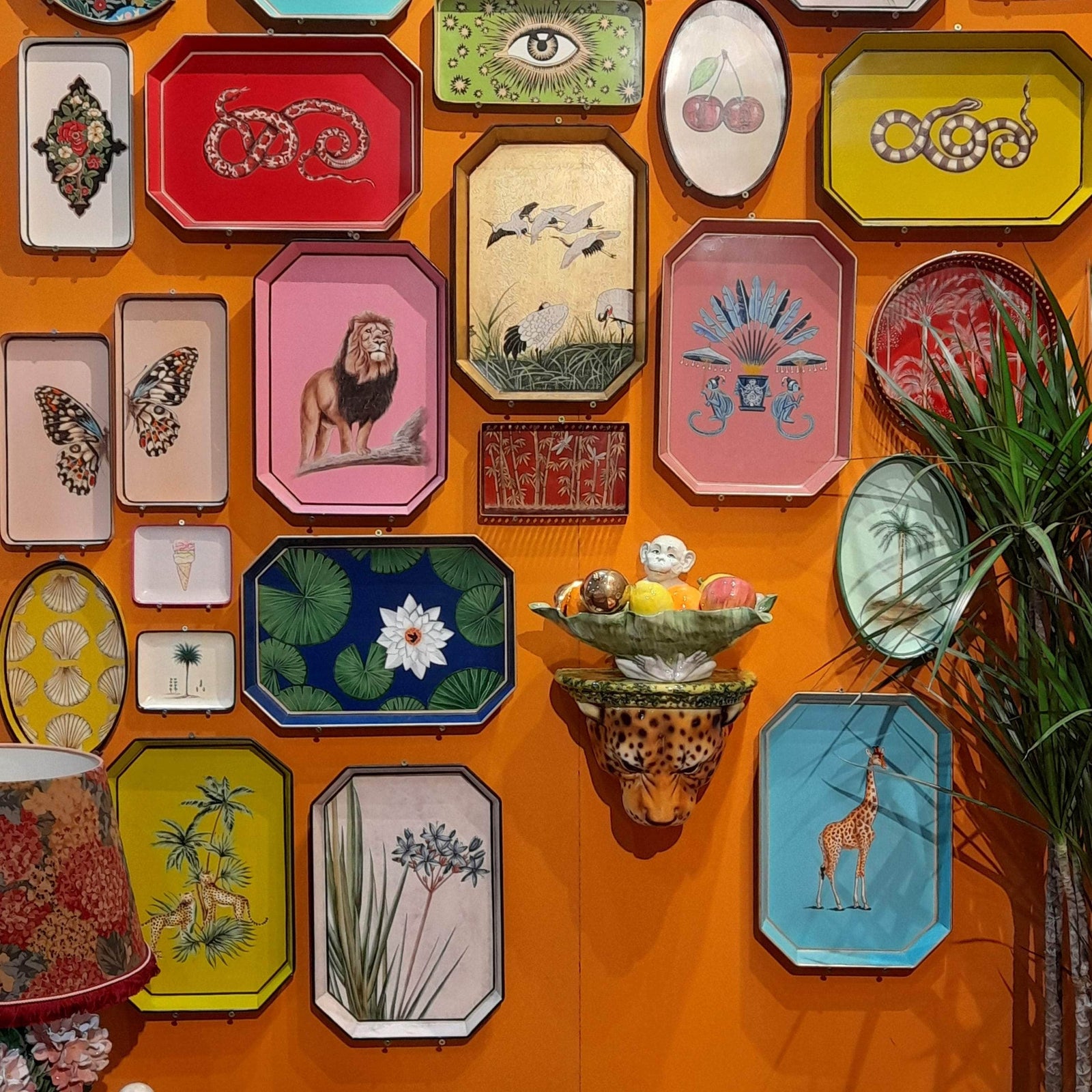 Flora Handpainted Iron Tray - Red Zebra