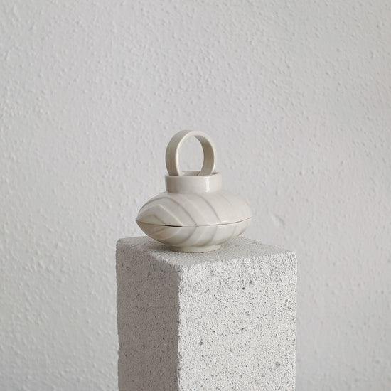 Takara - Porcelain Small Treasure Box