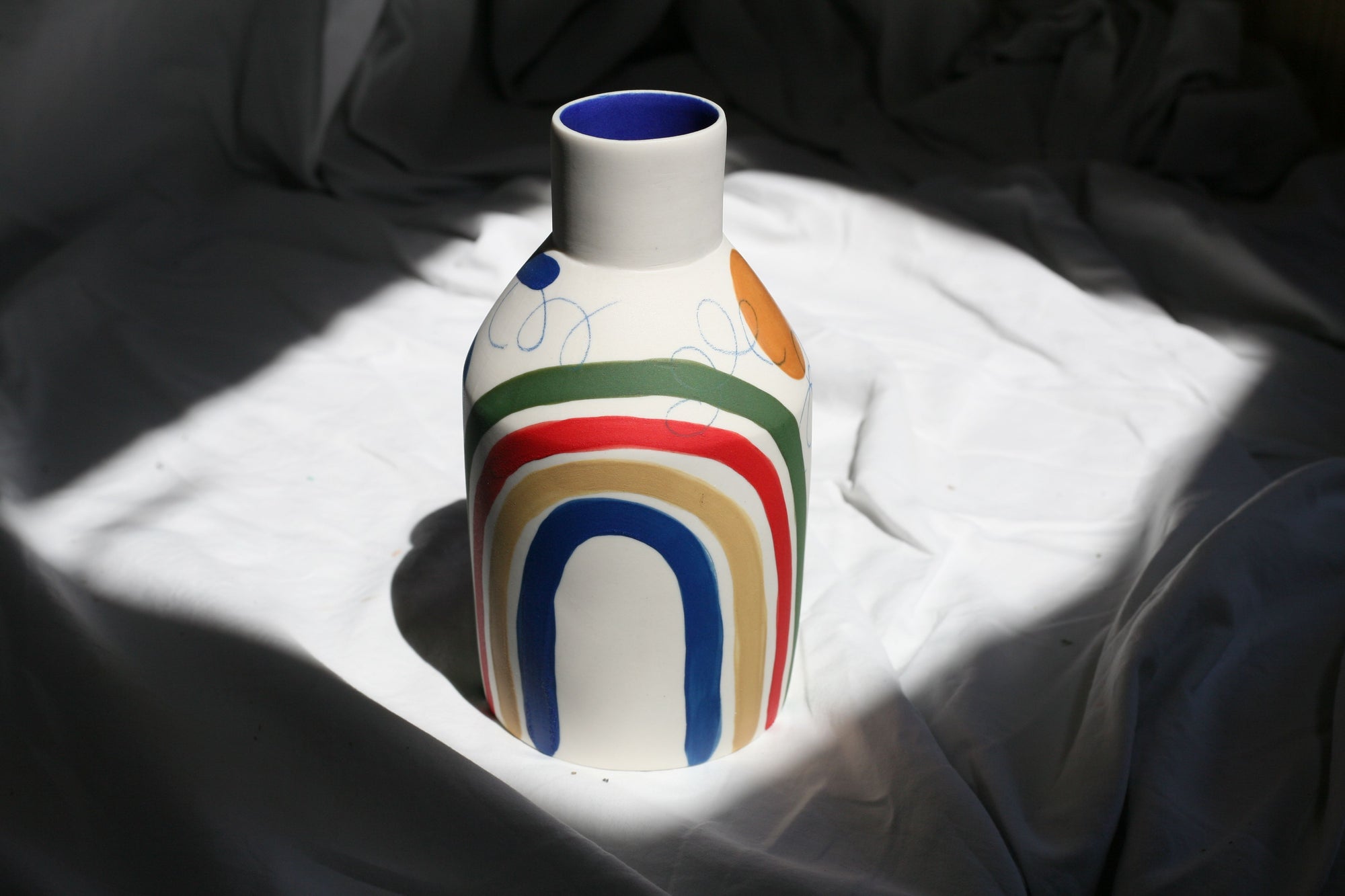 Bottle Vase in Porcelain and Brushstroke