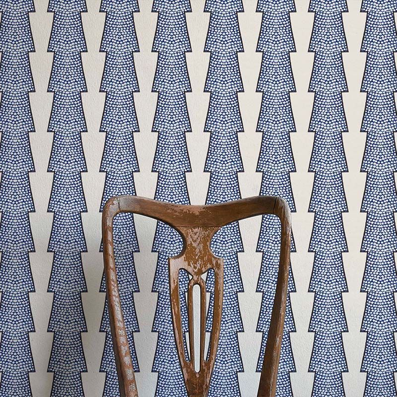 Spot and Arrow Wallpaper - Blue