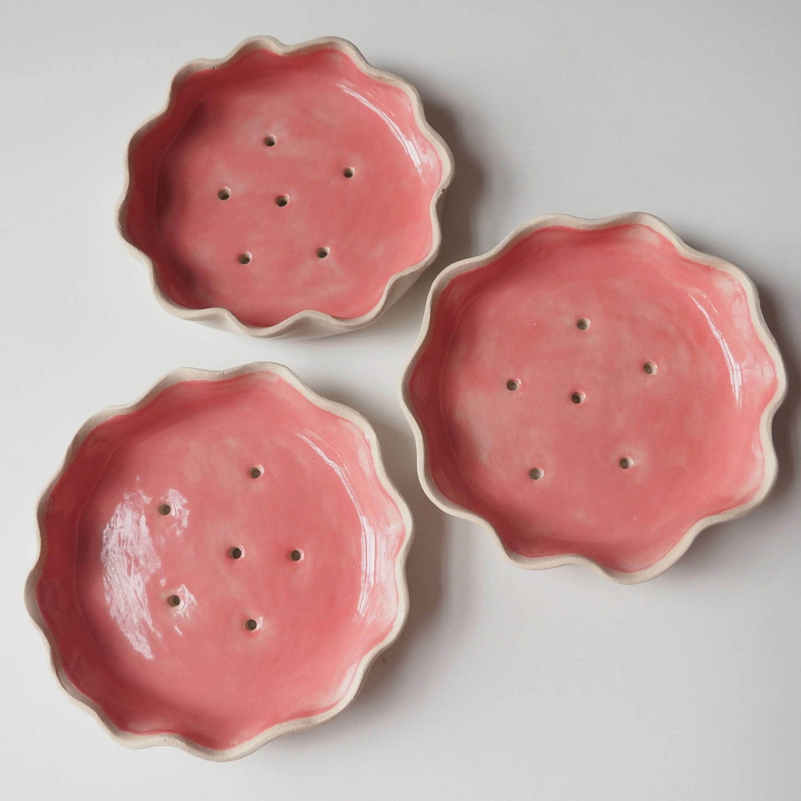 Handmade Pink Curvy Edge Ceramic Soap Dish