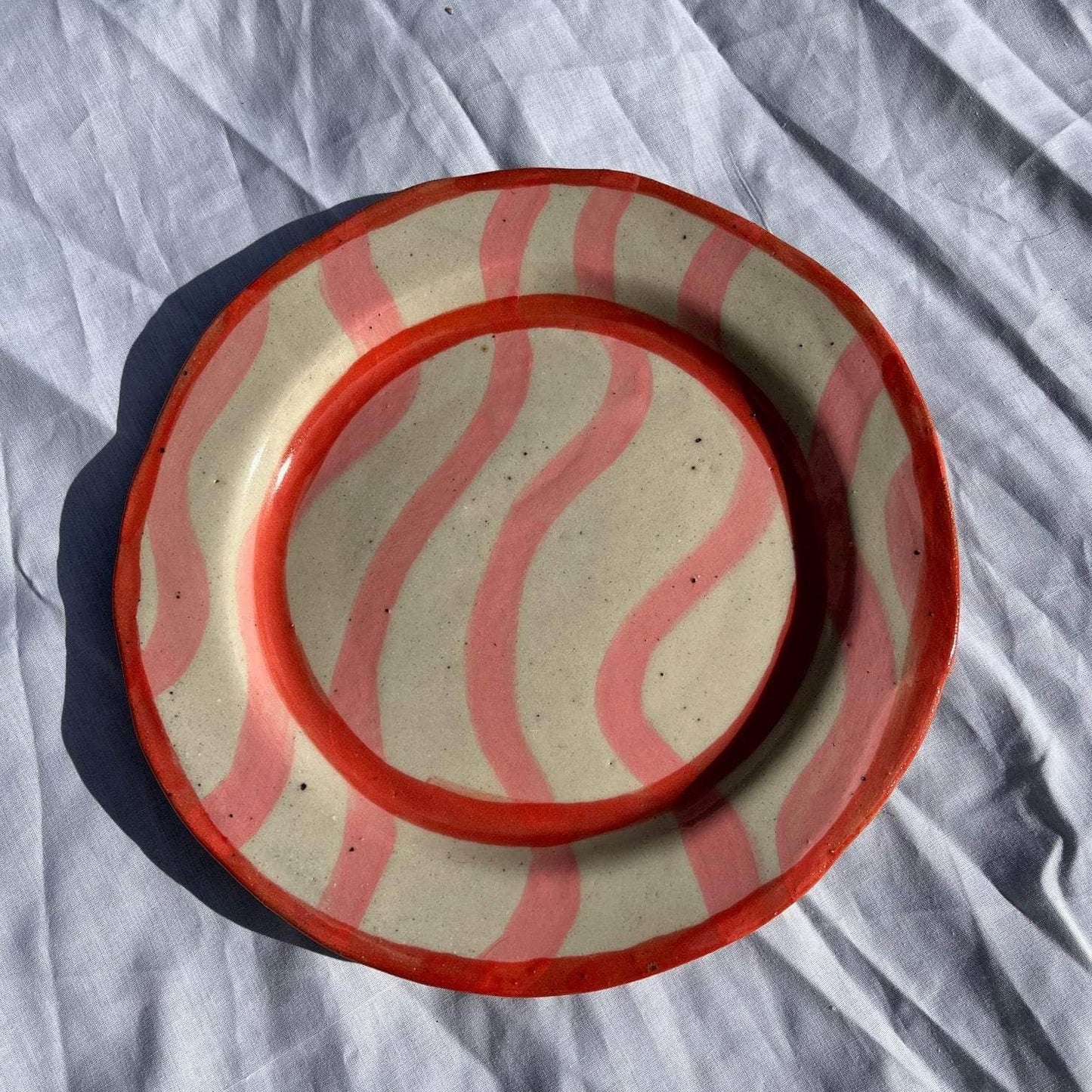Squiggle Dinner Plate - Pink and Red 23cm
