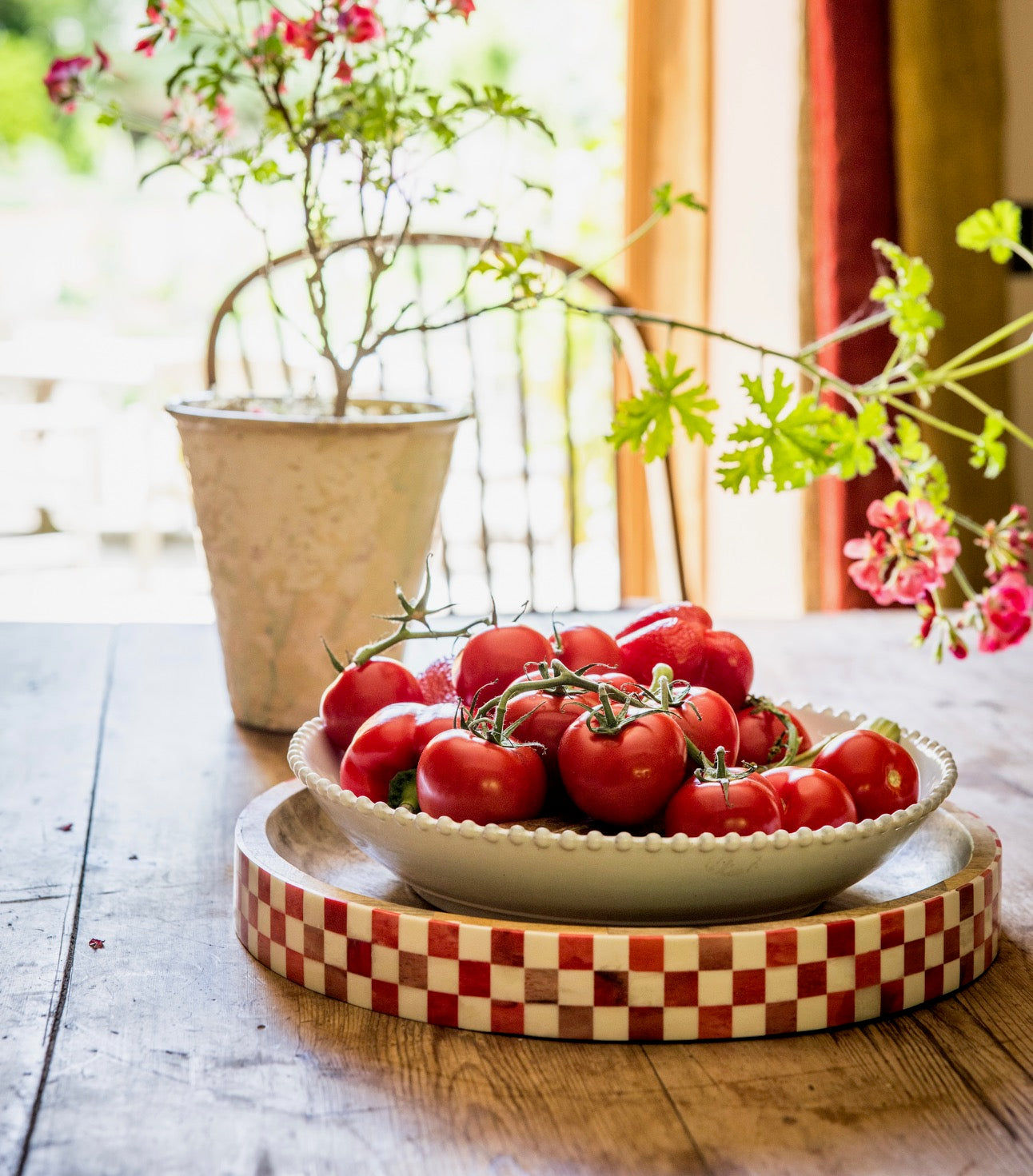 Round Inlay Tray | Red | Chequered