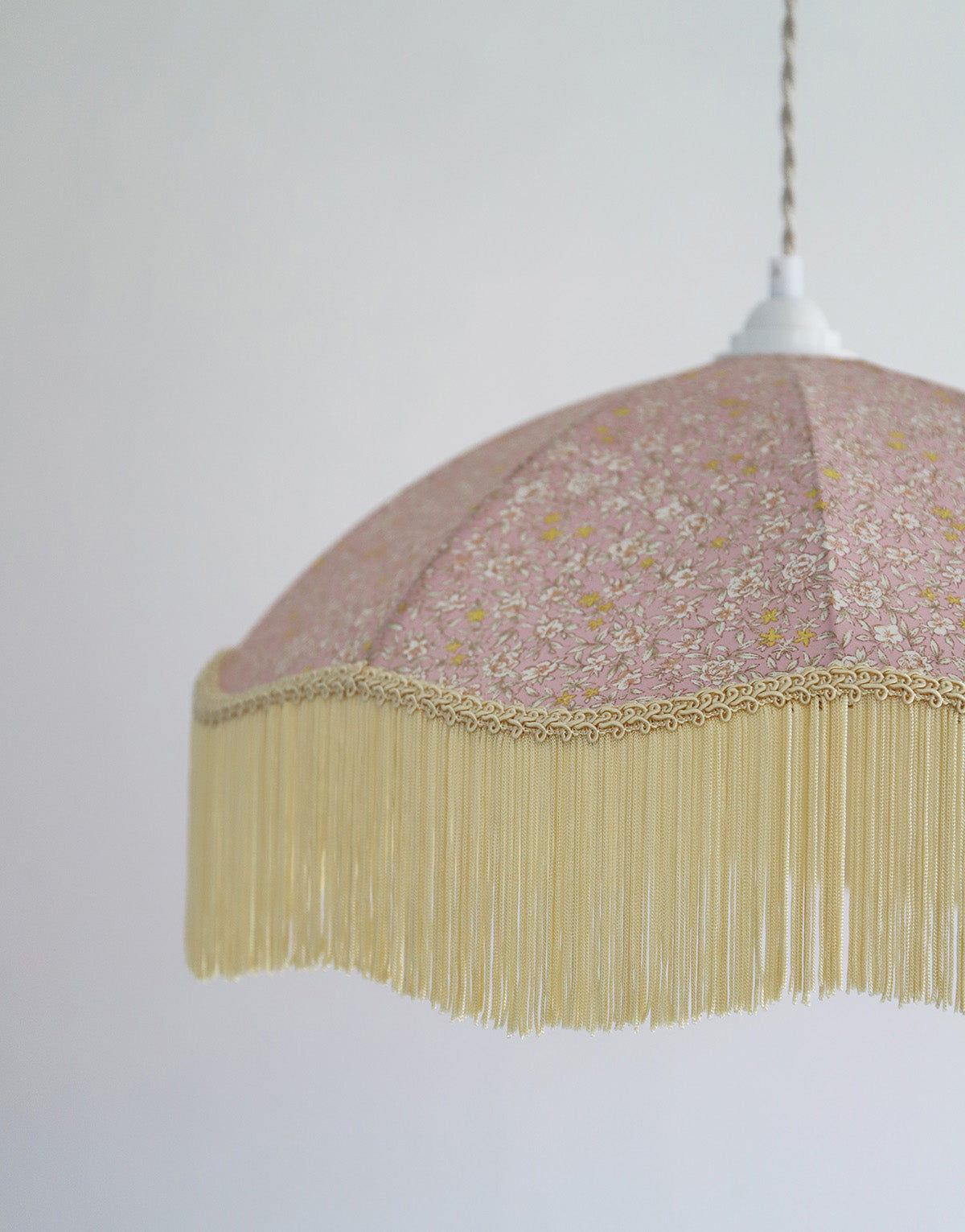 Vintage Umbrella Pendant Light with Print and Fringes – 45 cm
