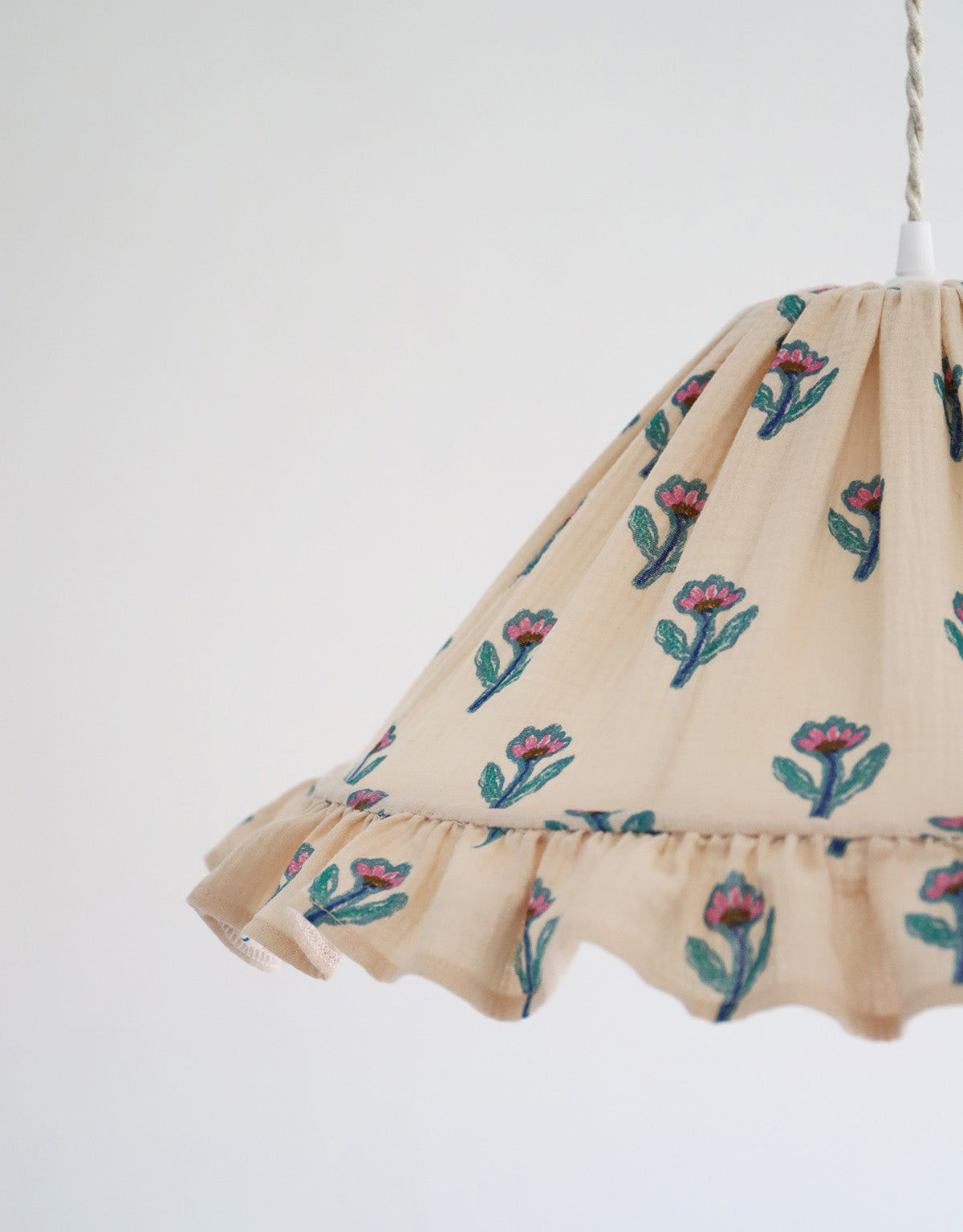 Conical Pendant Light With Ruffle Emilia “Flora”