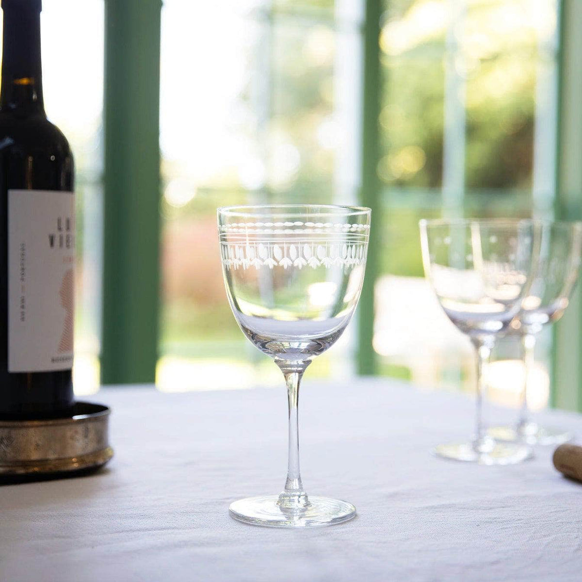 Large Crystal Wine Glasses with Ovals Design