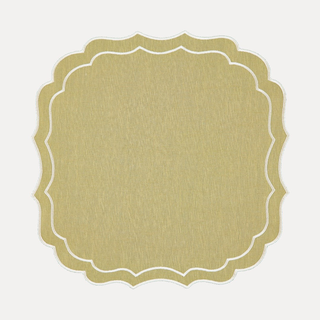 Stain-Resistant Greta Placemat, Green with Ecru