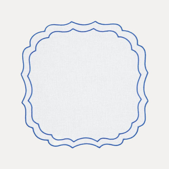 Greta Placemat, White with Blue - Anti-Stain