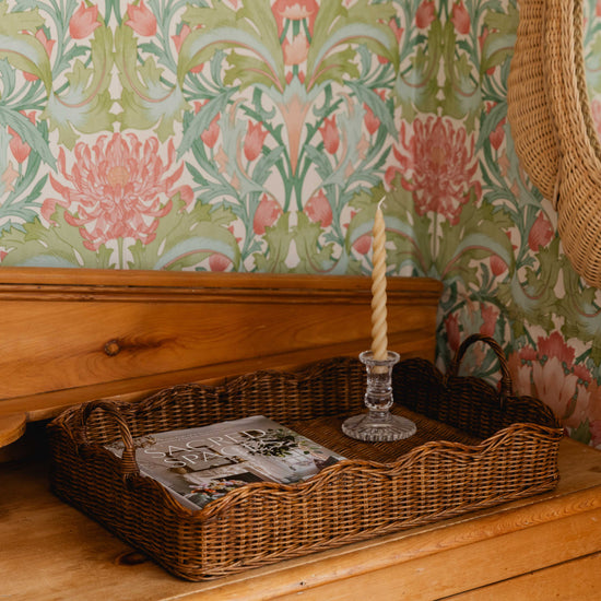 Rattan Scalloped Tray (Medium teak)