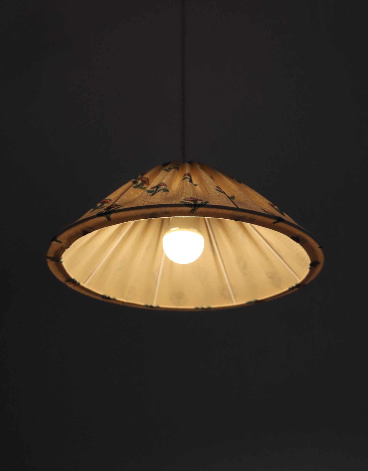 Conical Pendant Light Small Flowers Malala “Flora”