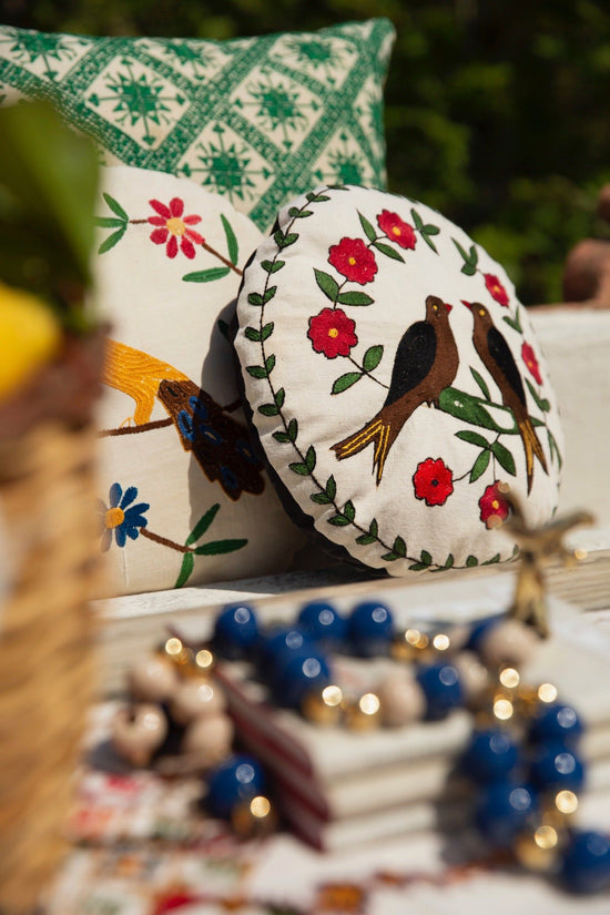 Pylos Romance Vintage Pillow