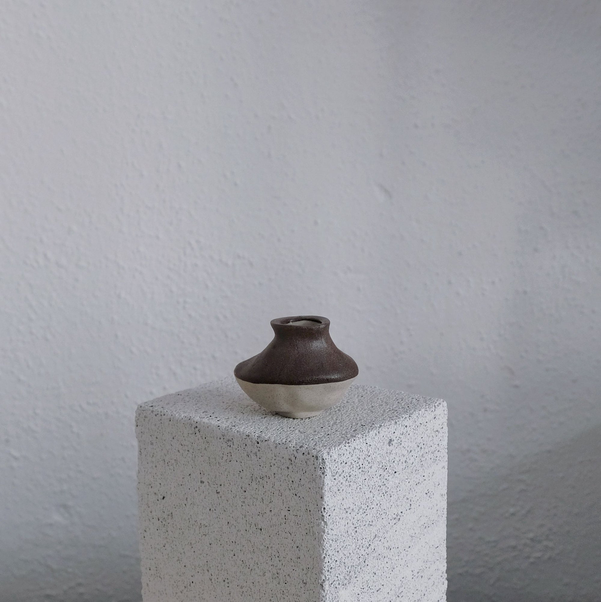 Emma - Mini Vase - Magdalena Clay