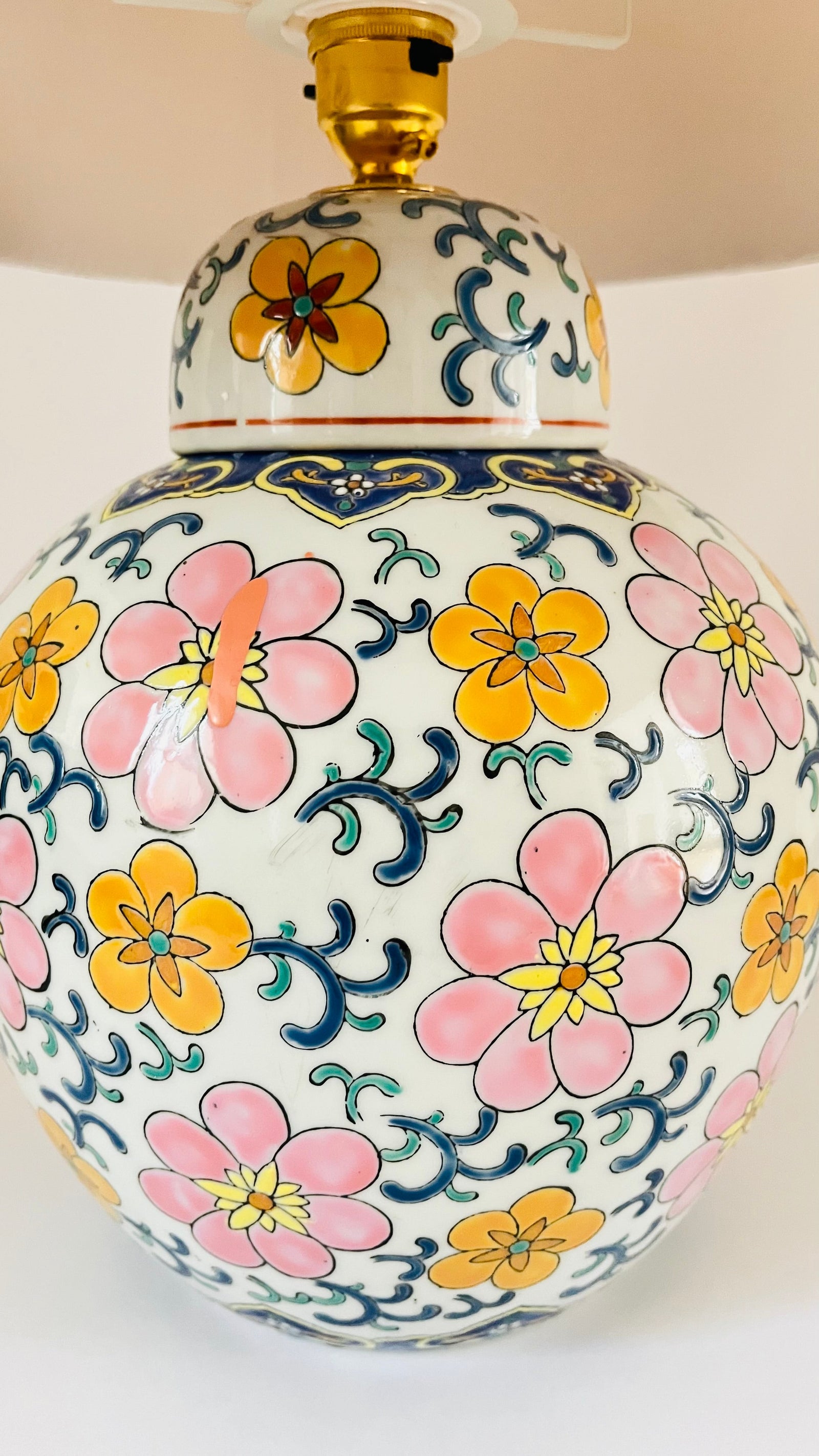 Antique Flower Jar Lamp