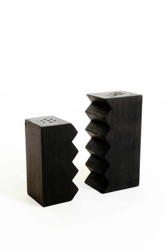 HOF Nido Salt and Pepper Shakers