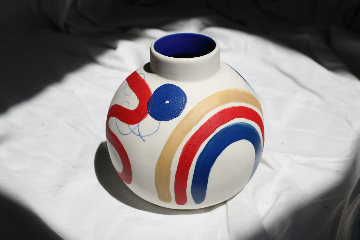 Round Porcelain Brushstroke Vase