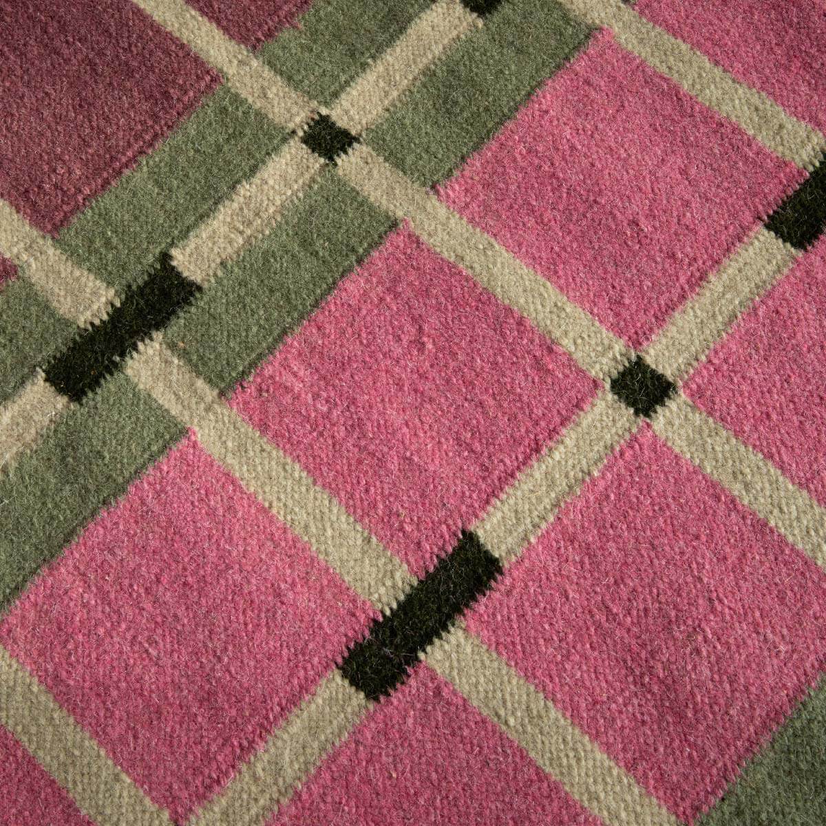 Corbie Flatweave Rug - Pink Azalea-