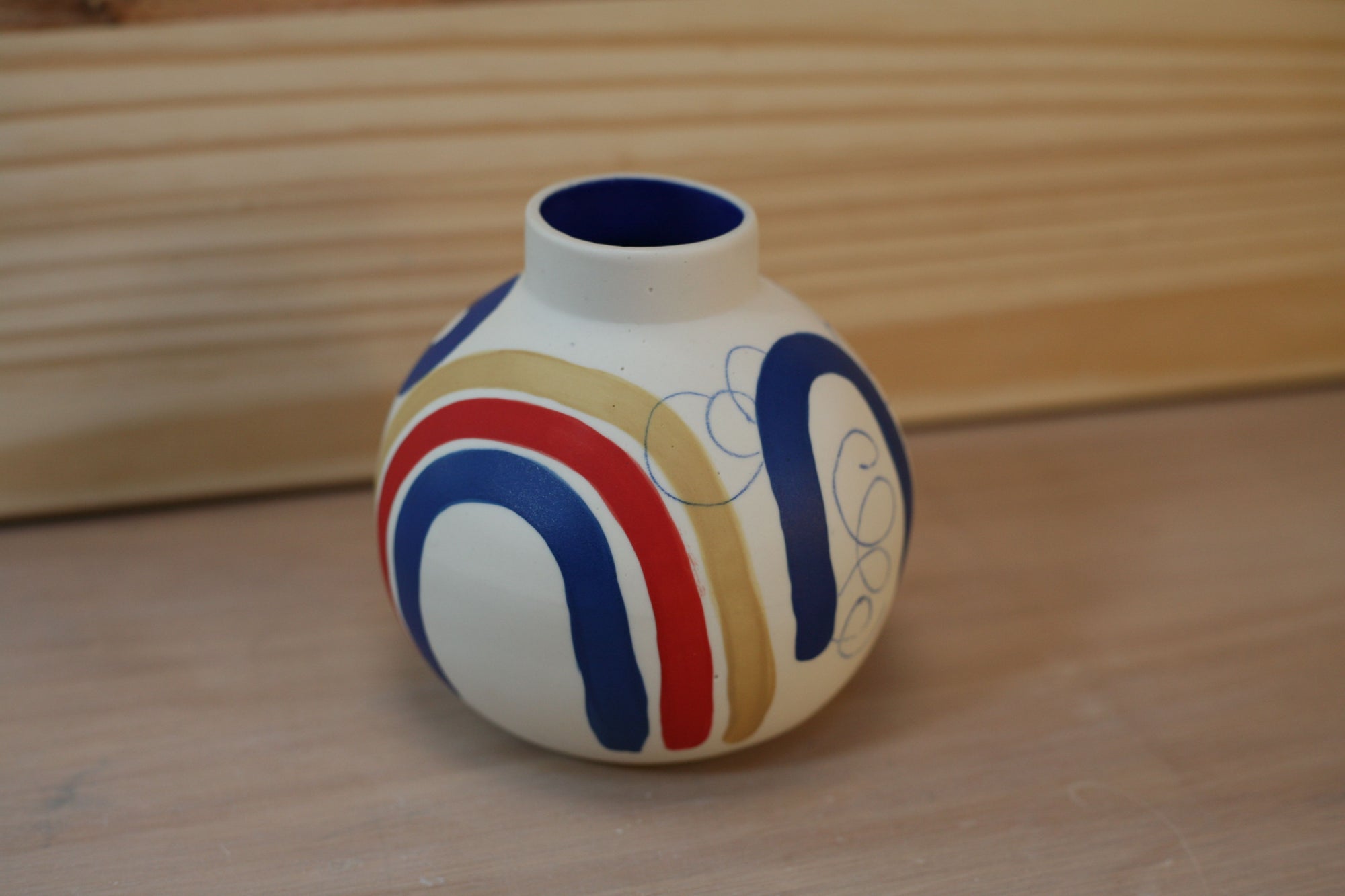 Round Porcelain Brushstroke Vase