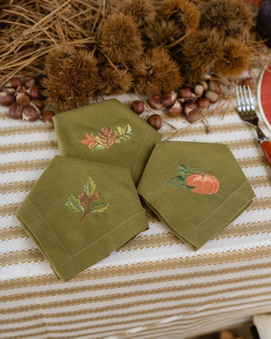 Green Acorn Napkin